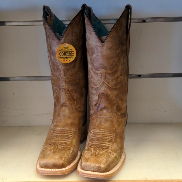 New Women's Corral A4143 - Picture 6 of 8